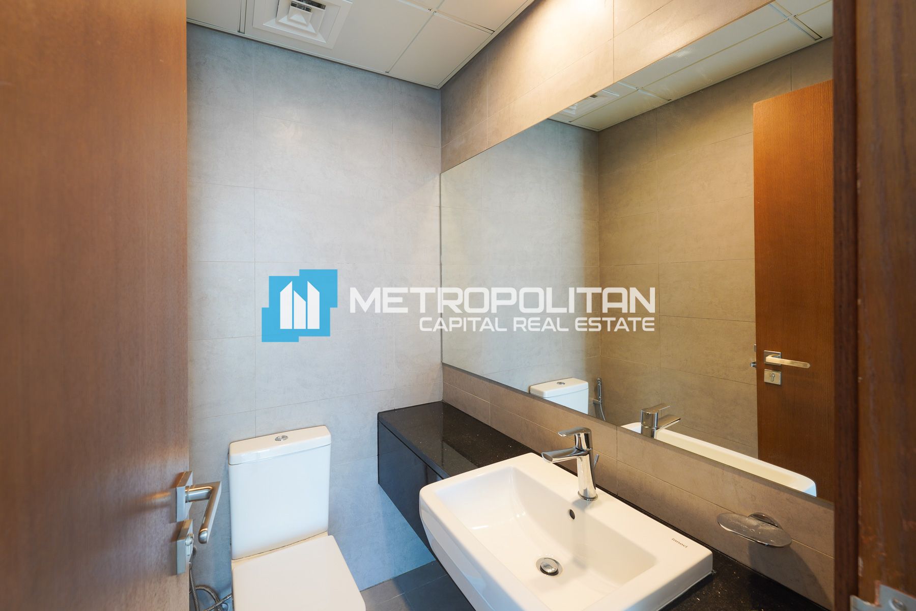 Sea View | High Floor 2BR+Laundry | Great Location