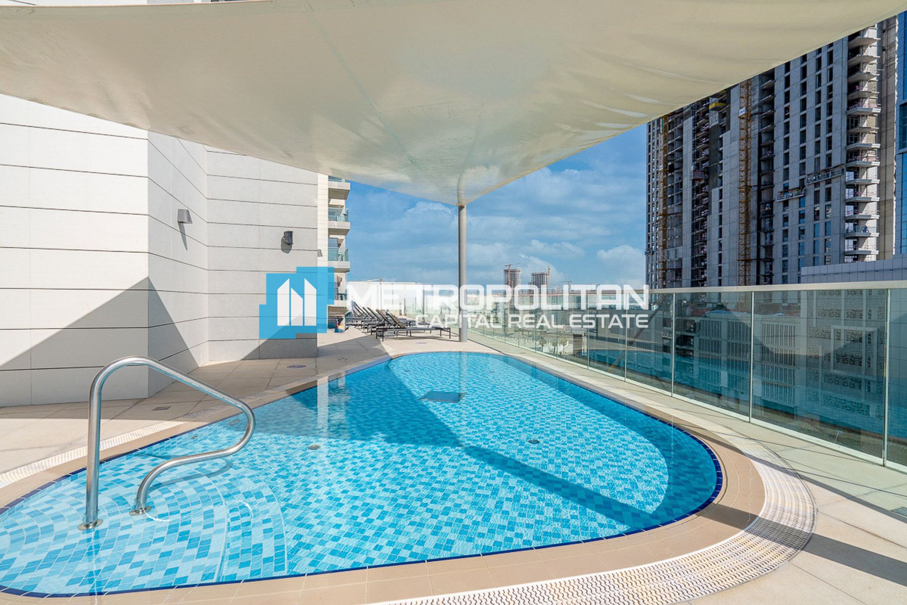 Sea View | High Floor 2BR+Laundry | Great Location