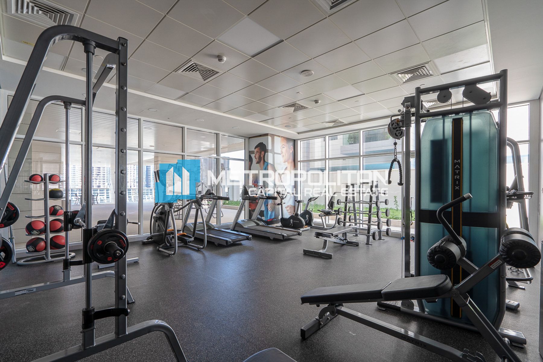 Sea View | High Floor 2BR+Laundry | Great Location
