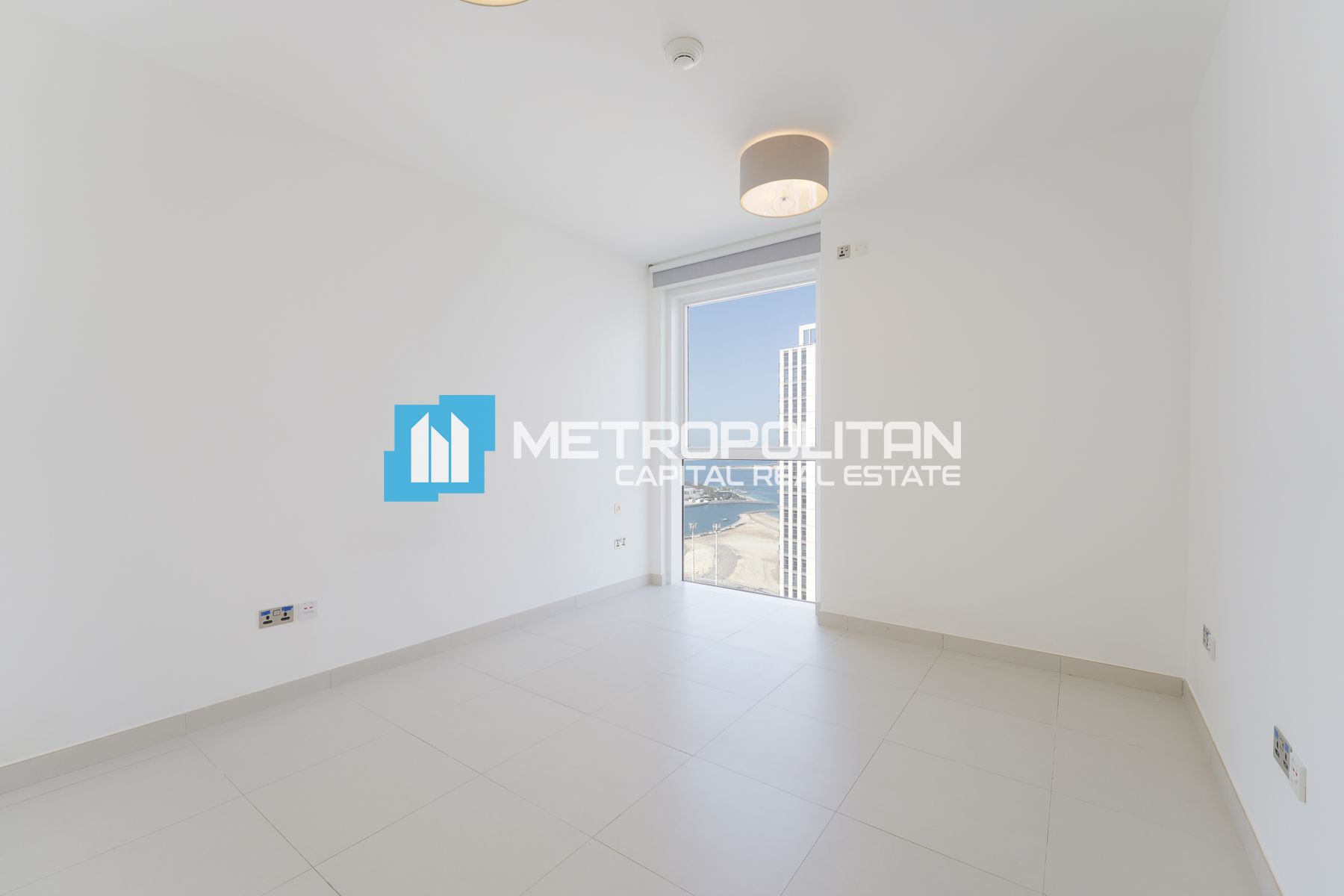 Sea View | High Floor 2BR+Laundry | Great Location