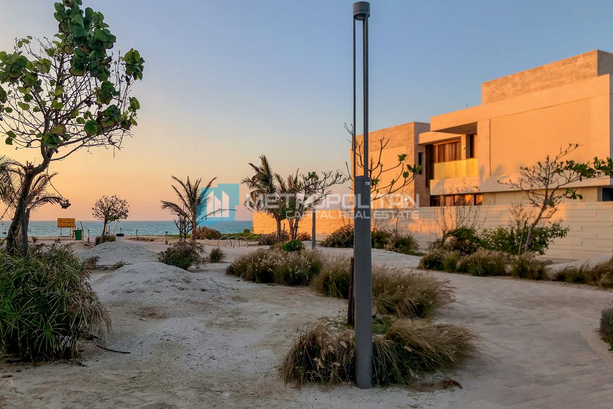 Single Row |End Villa |Private Pool |Drivers Room