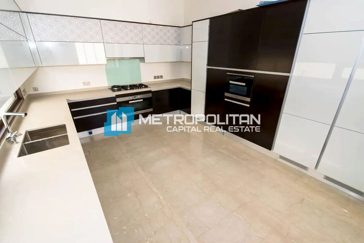 Single Row |End Villa |Private Pool |Drivers Room