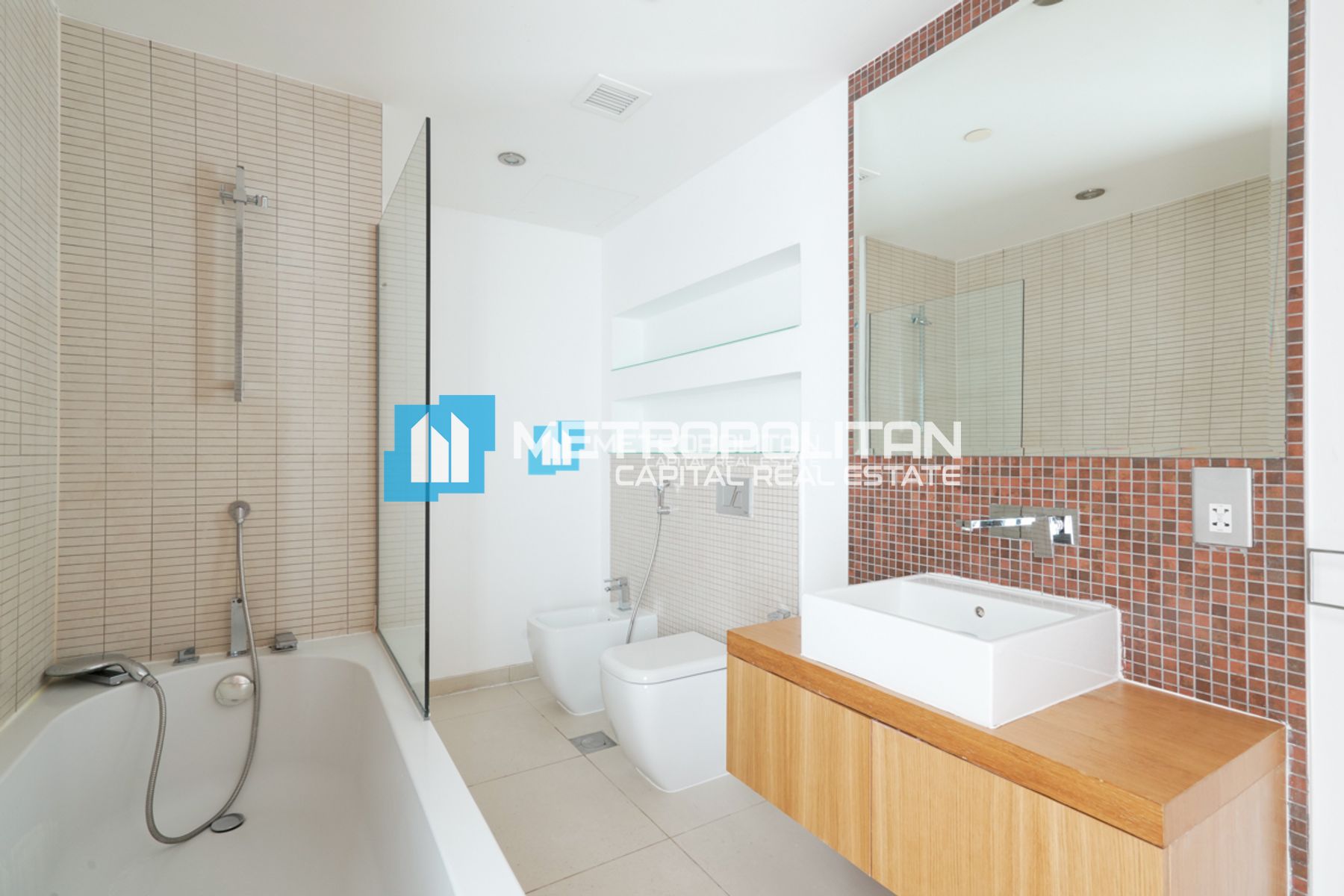 Waterfront Community |2BR w/ Garden View | Balcony