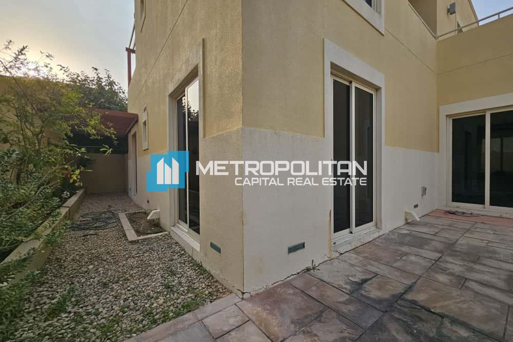 Single Row| 3BR+M| Well Maintained| Next To Corner