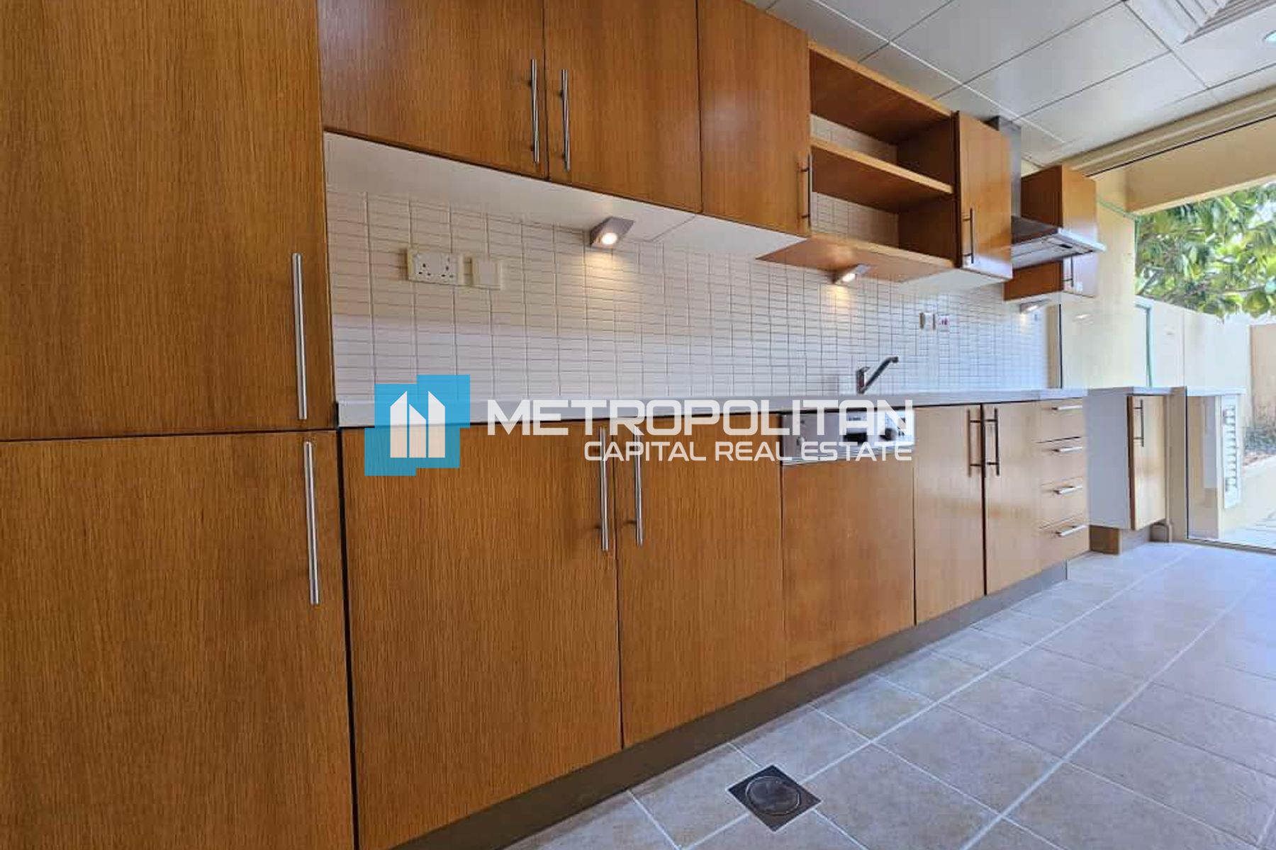 Single Row| 3BR+M| Well Maintained| Next To Corner