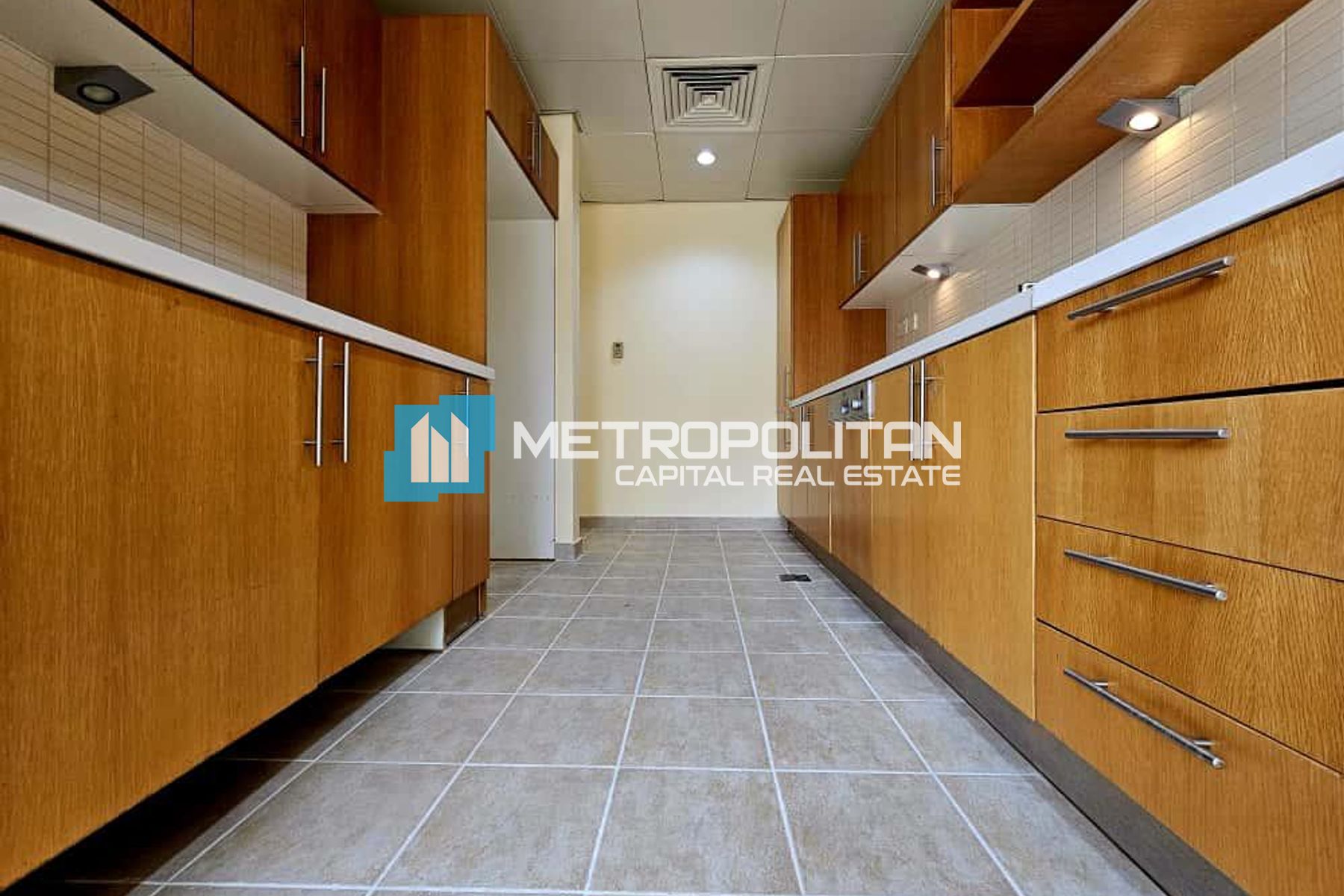 Single Row| 3BR+M| Well Maintained| Next To Corner