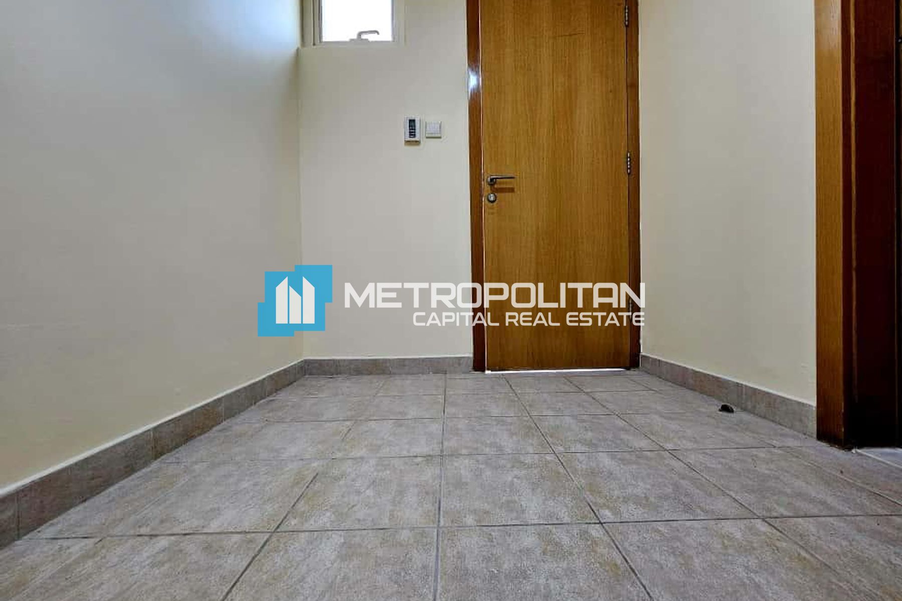 Single Row| 3BR+M| Well Maintained| Next To Corner