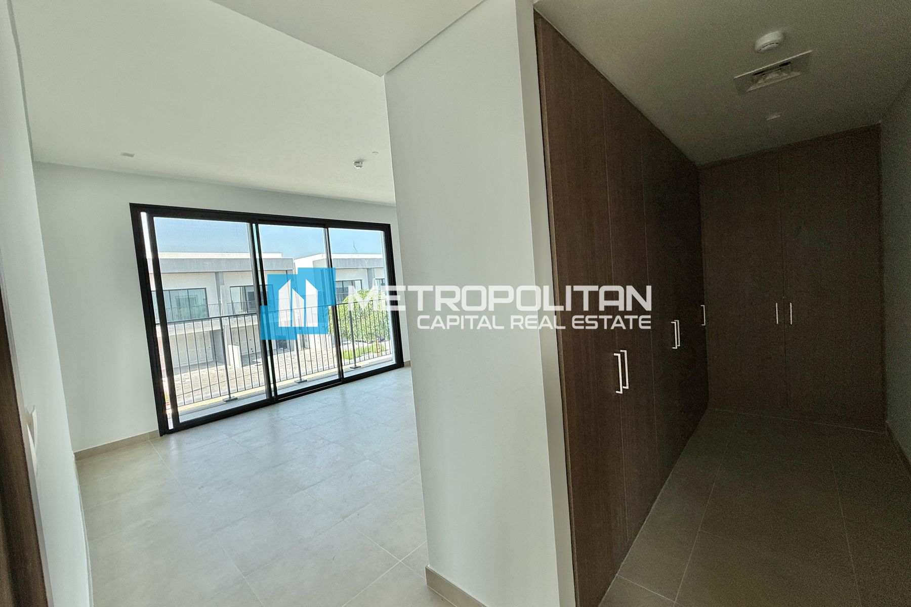 Corner unit |Brand New |Close to Amenities|Duplex