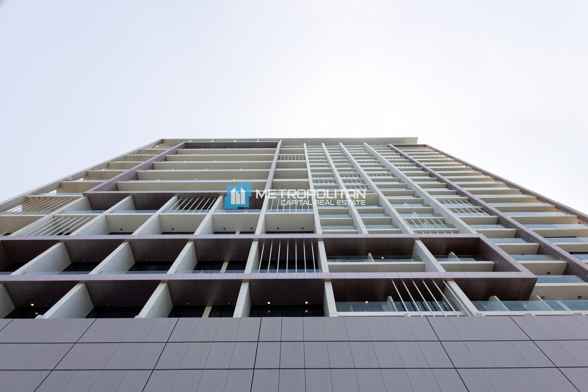 Furnished Unit | Pool View | 1 Bedroom Junior