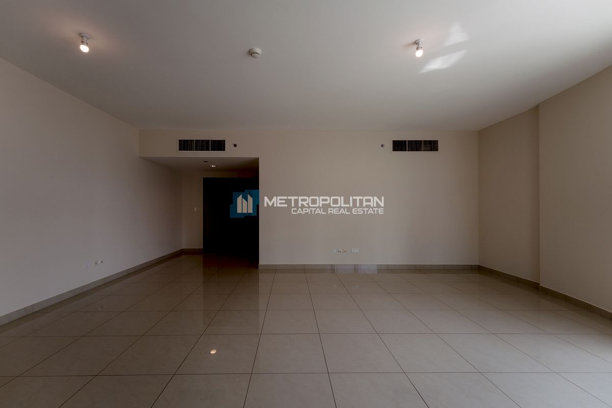 2 Bedrooms + Maids | Mid Floor | Closed kitchen
