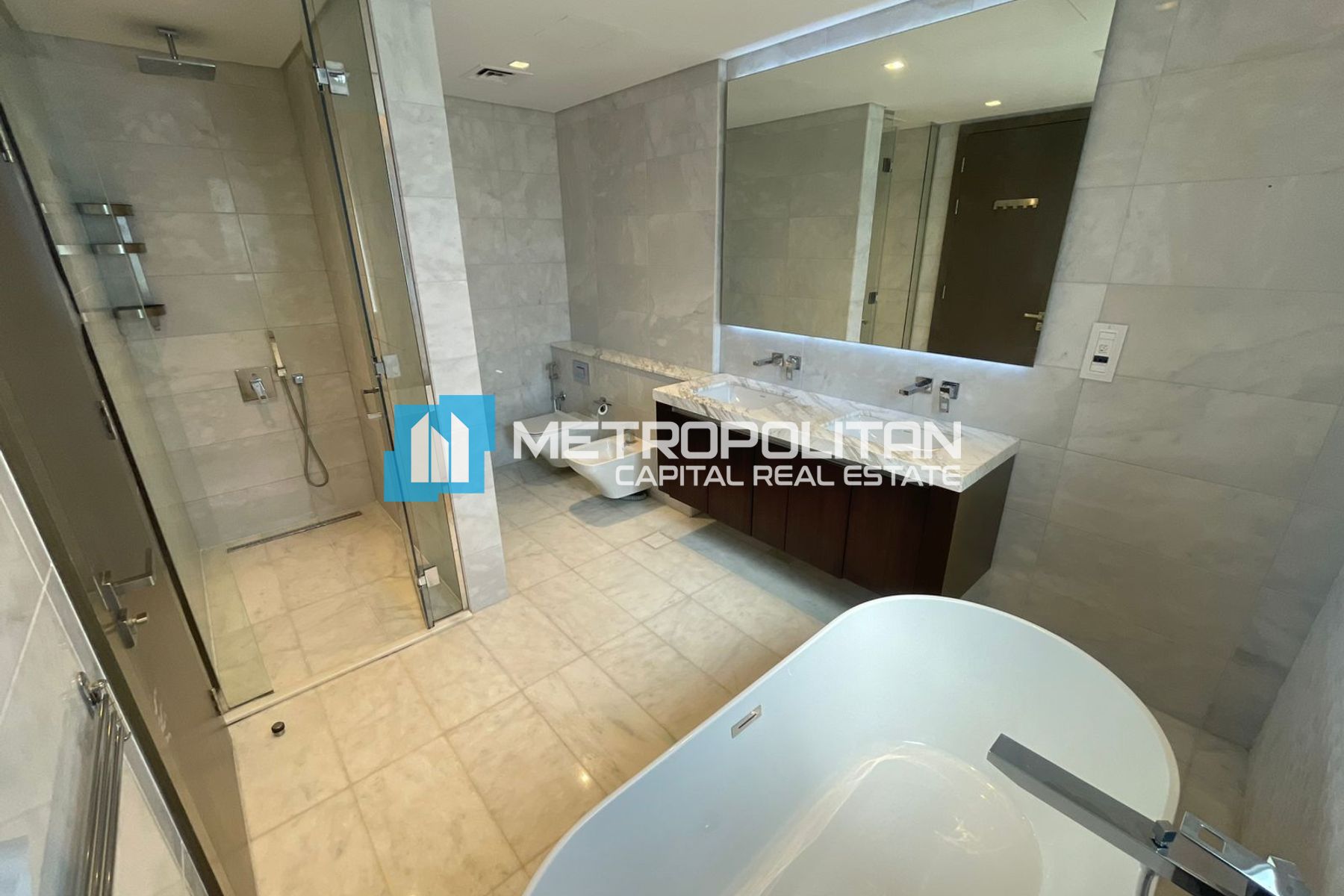 Lake & Golf View| Single Row Corner | Maid Room
