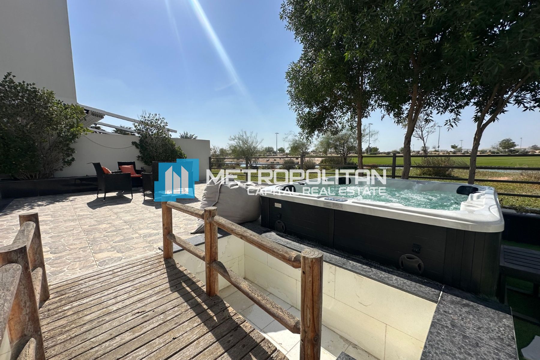 Lake & Golf View| Single Row Corner | Maid Room