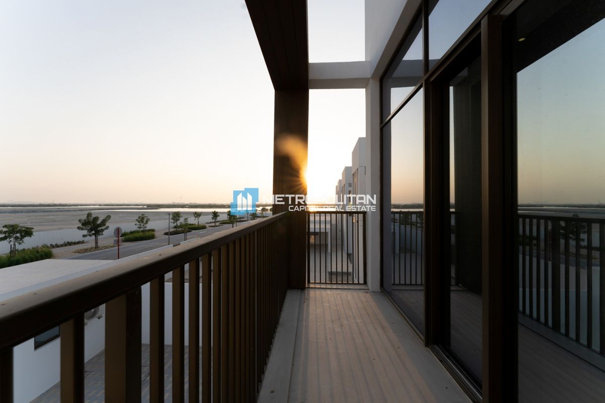 4BR w/ Maid| Large Plot| V4 Executive| Negotiable