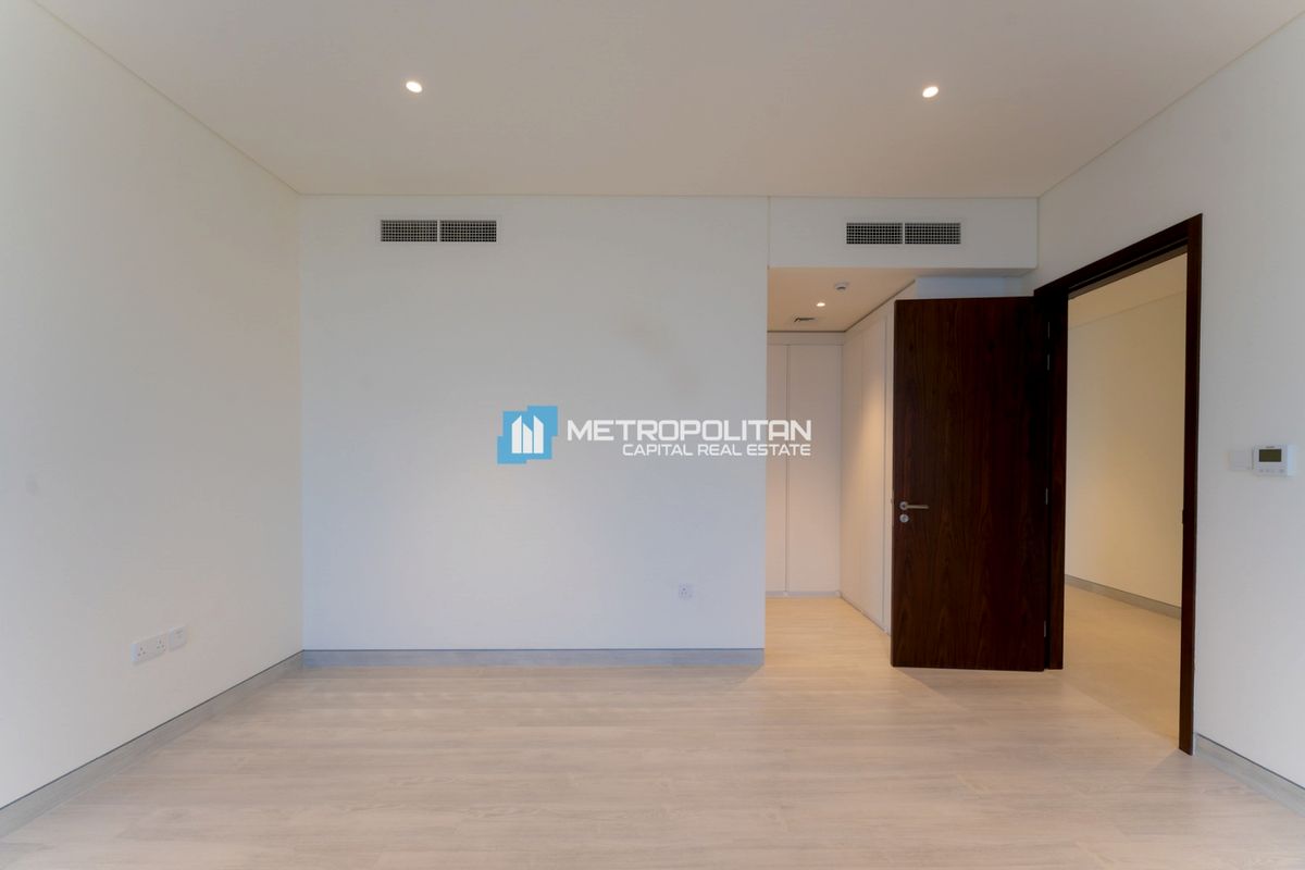 4BR w/ Maid| Large Plot| V4 Executive| Negotiable