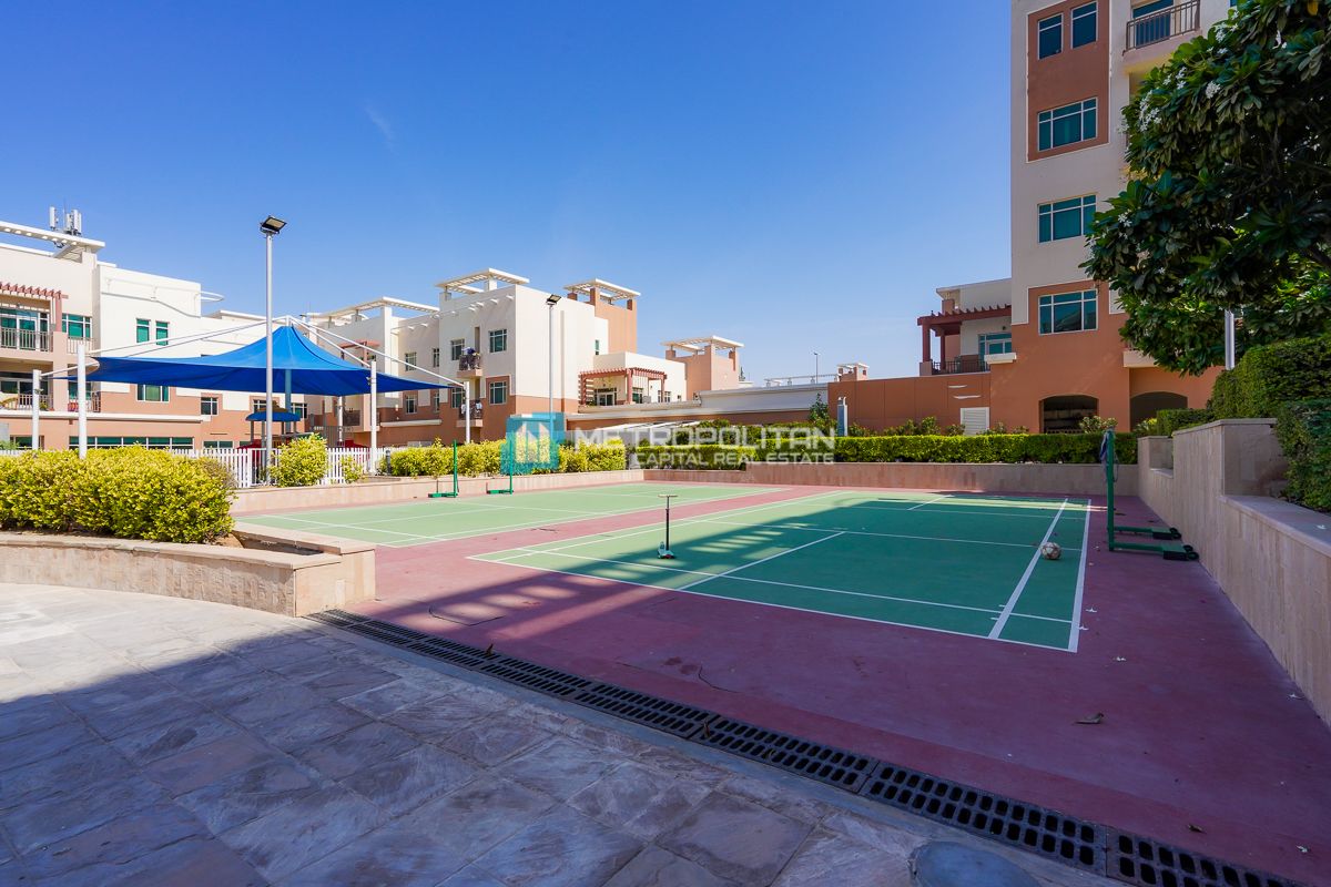 1BR with Balcony| Motivated Seller|Well Maintained