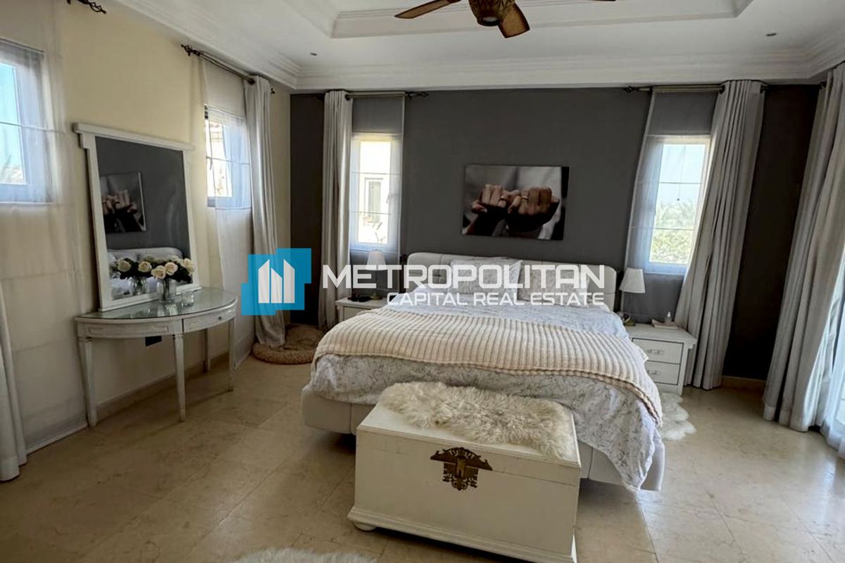 Furnished and Upgraded 4BR+Maid | Single Row Villa