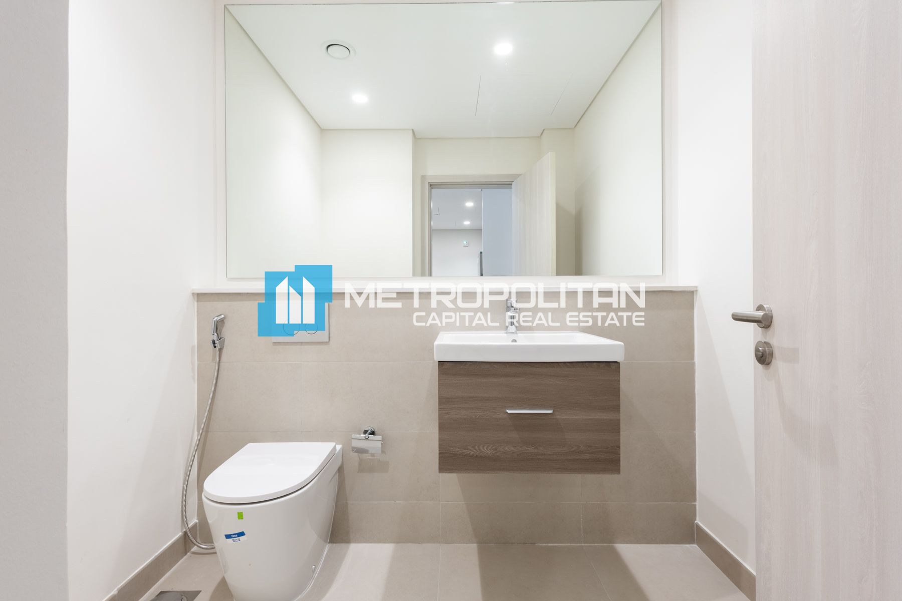 Exclusive| Handed Over |Direct Access to Amenities