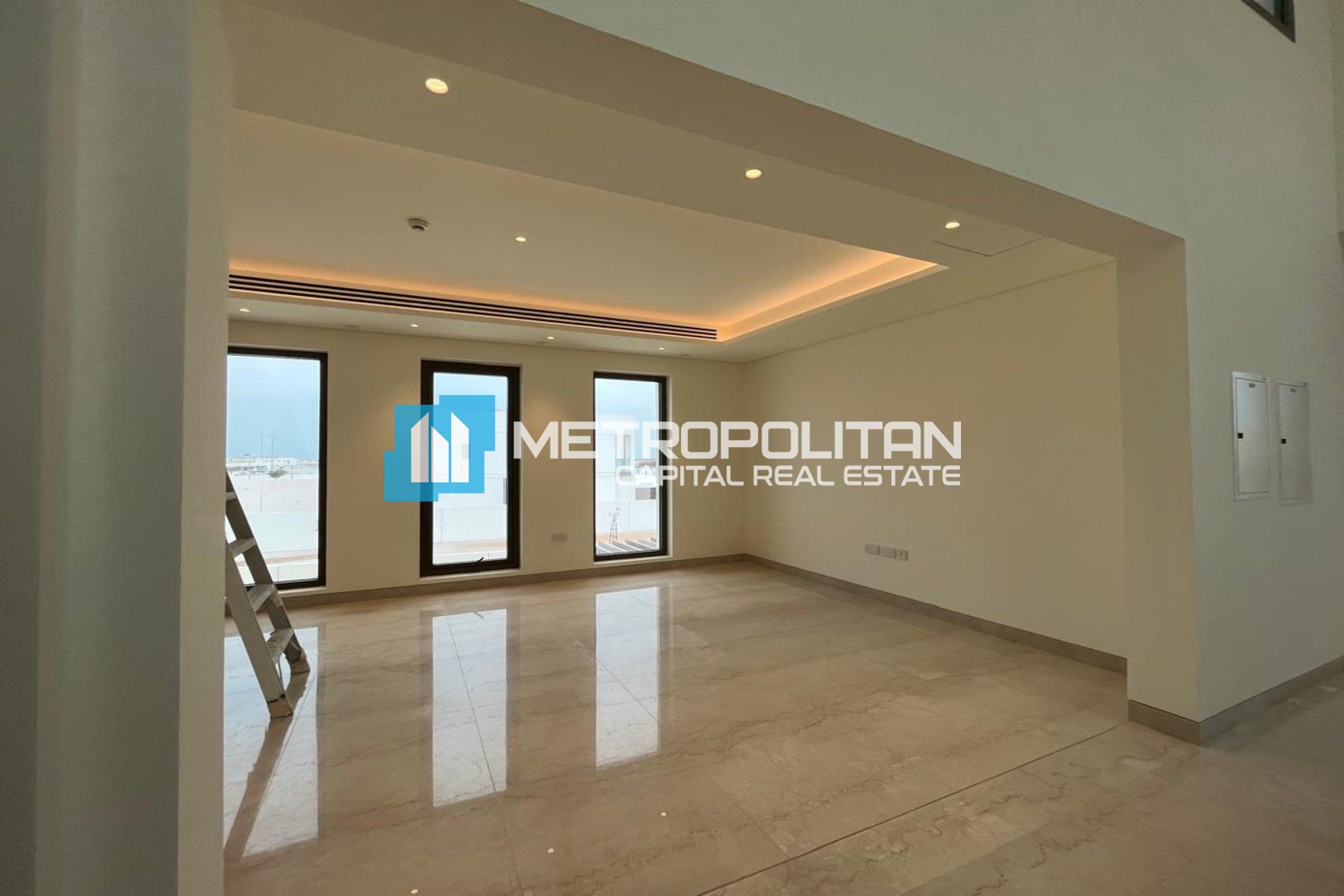 5 BHK Middle Unit | Luxury Villa | Single Row