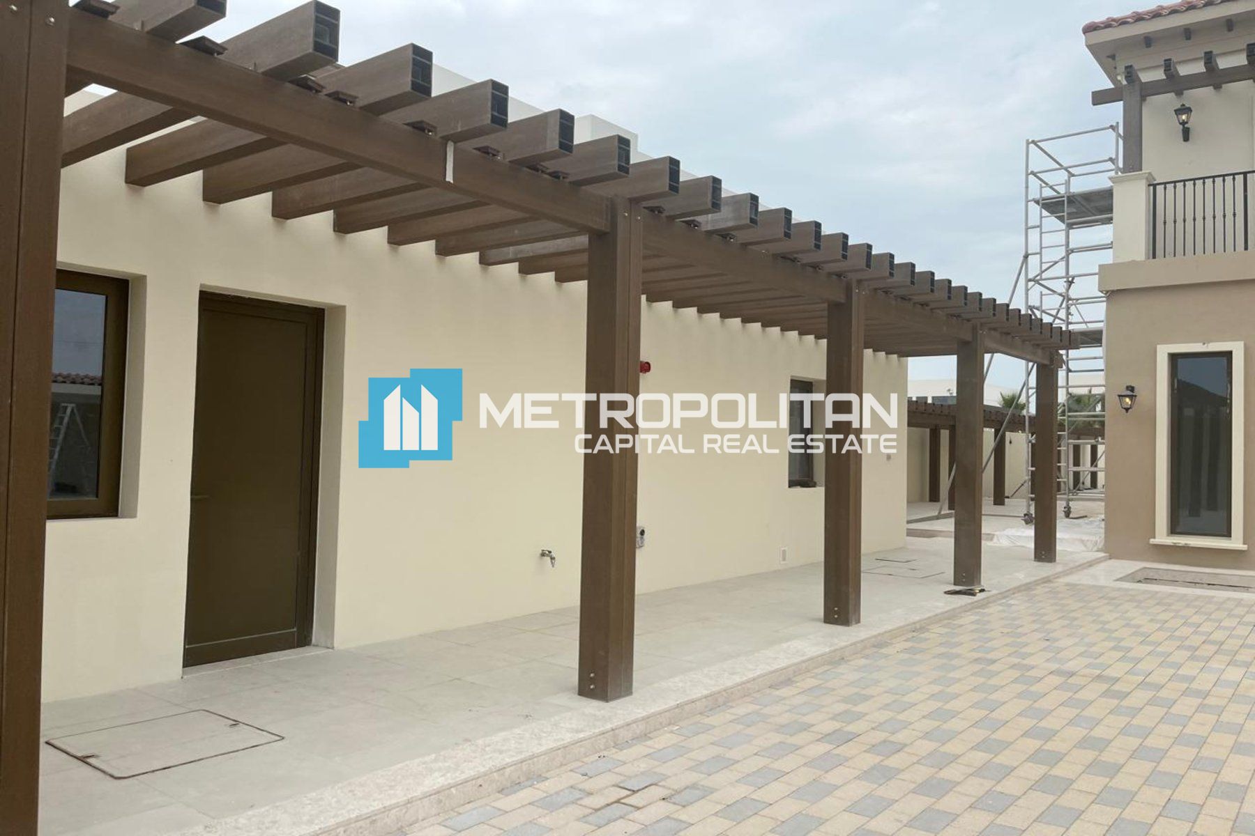 5 BHK Middle Unit | Luxury Villa | Single Row