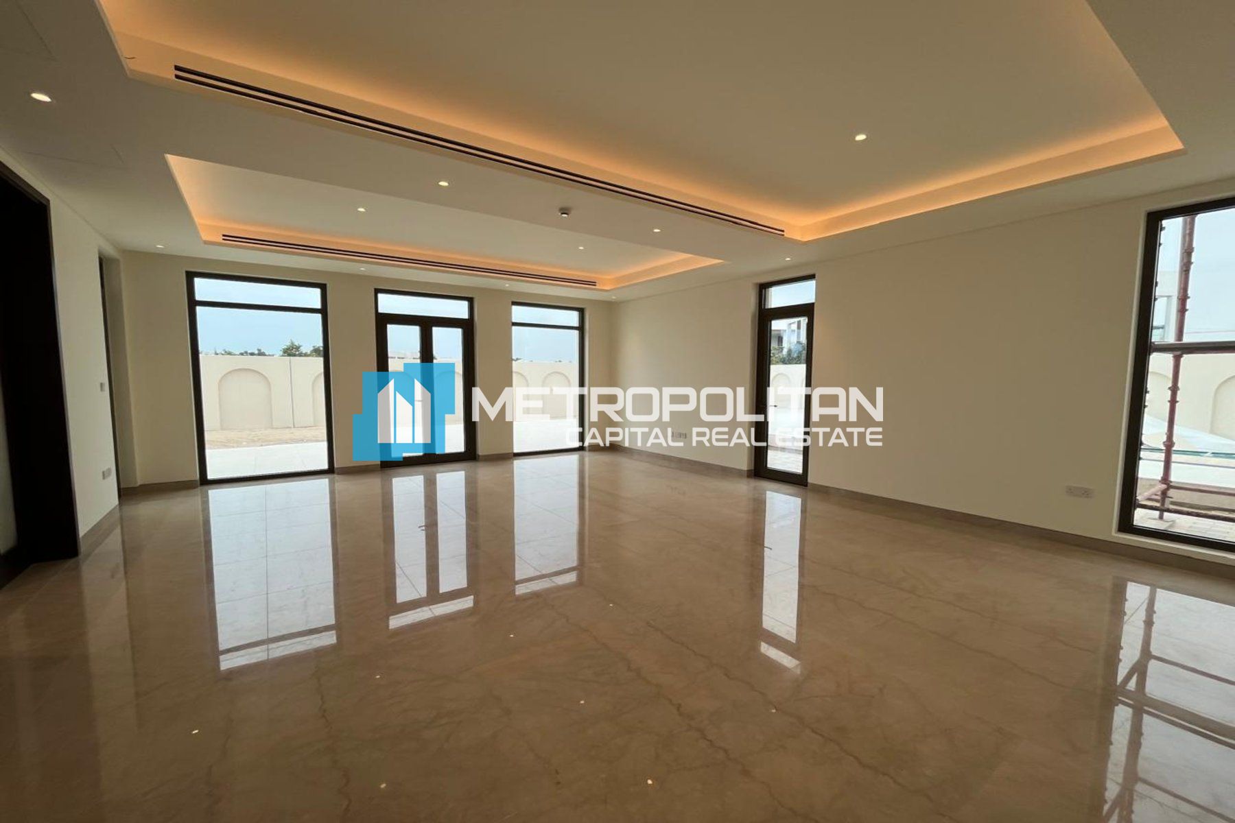 5 BHK Middle Unit | Luxury Villa | Single Row