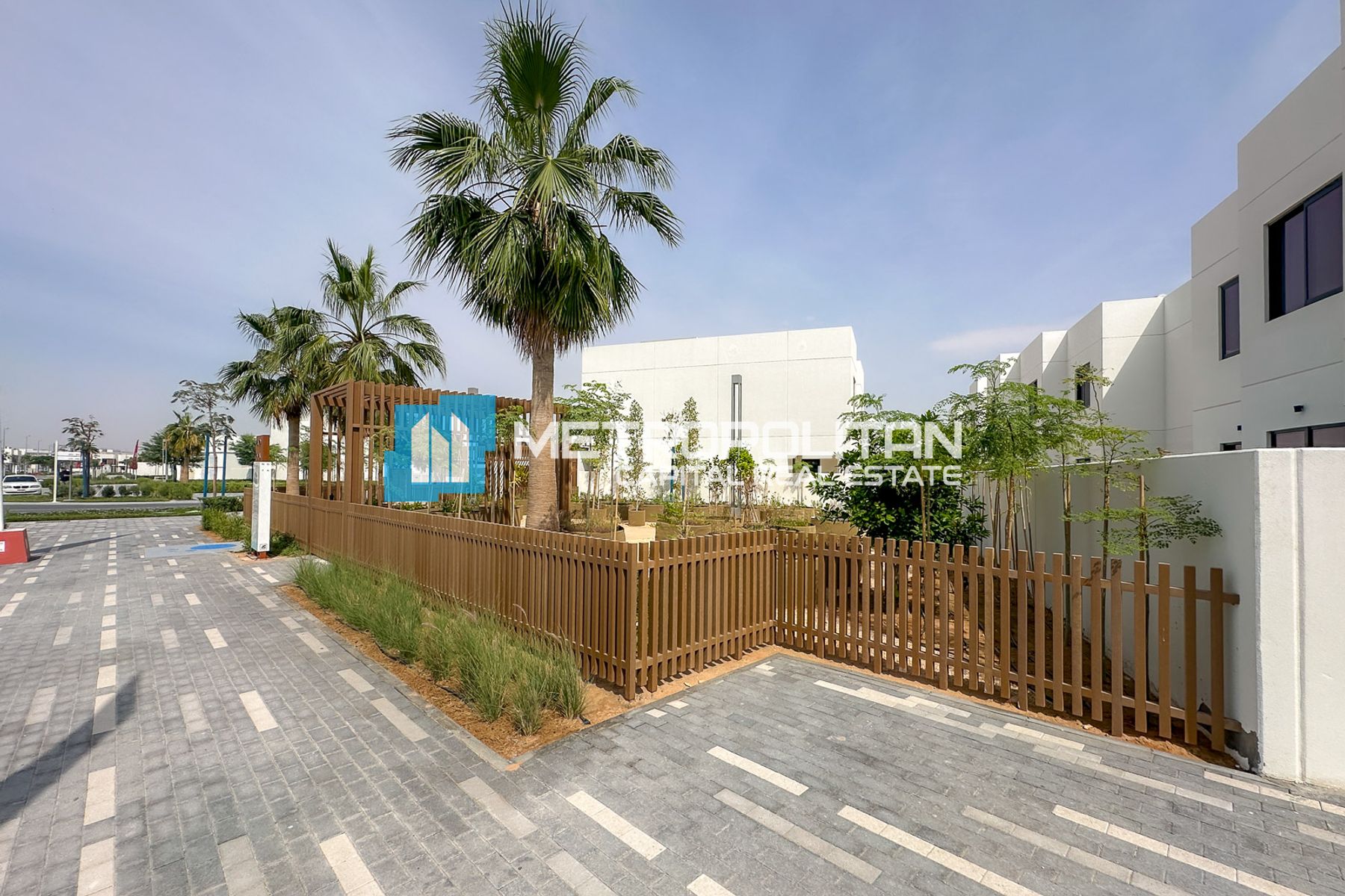 2BR+Maids |Balcony |Closed Kitchen |Next To Corner