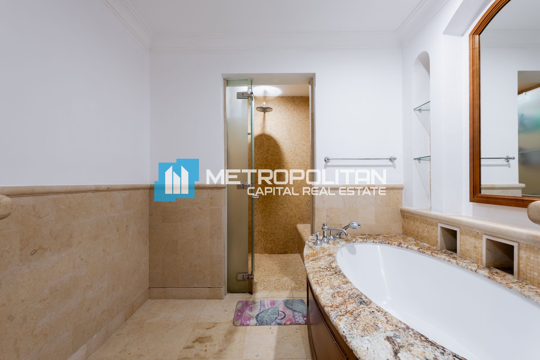 Corner 3BR+M | Close To Amenities | Private Garden