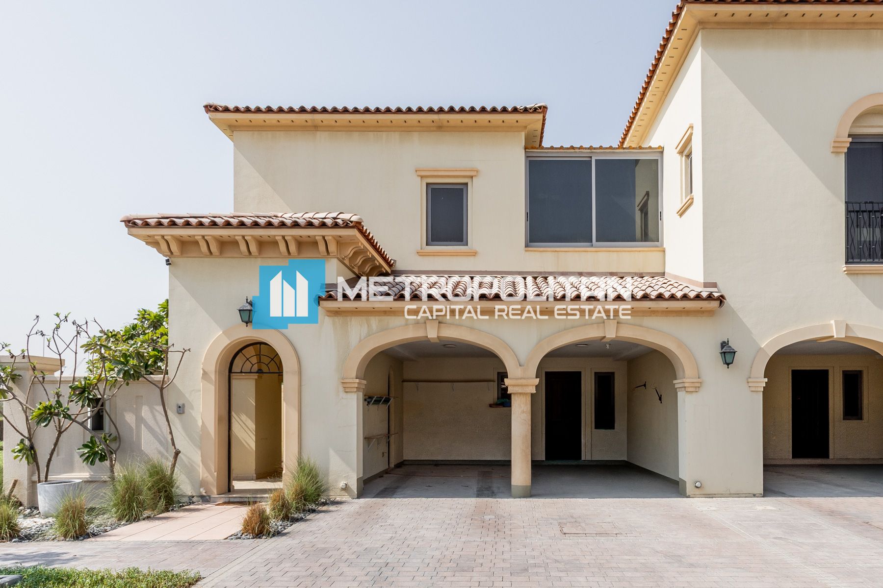 Corner 3BR+M | Close To Amenities | Private Garden