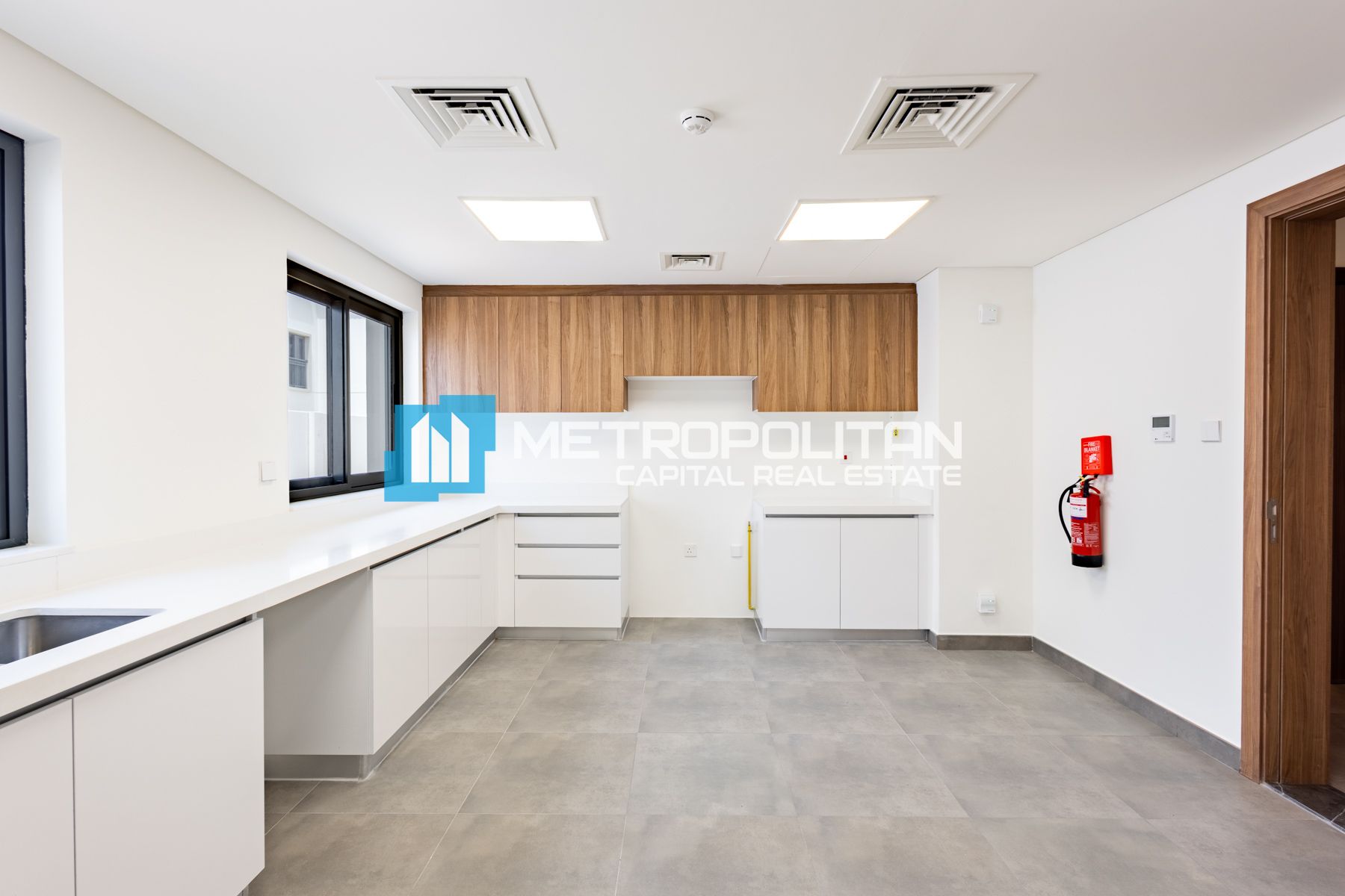 Large Plot11,200sqft | Corner Unit | Ready To Move
