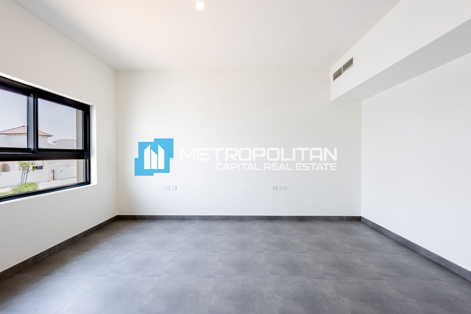 Large Plot11,200sqft | Corner Unit | Ready To Move