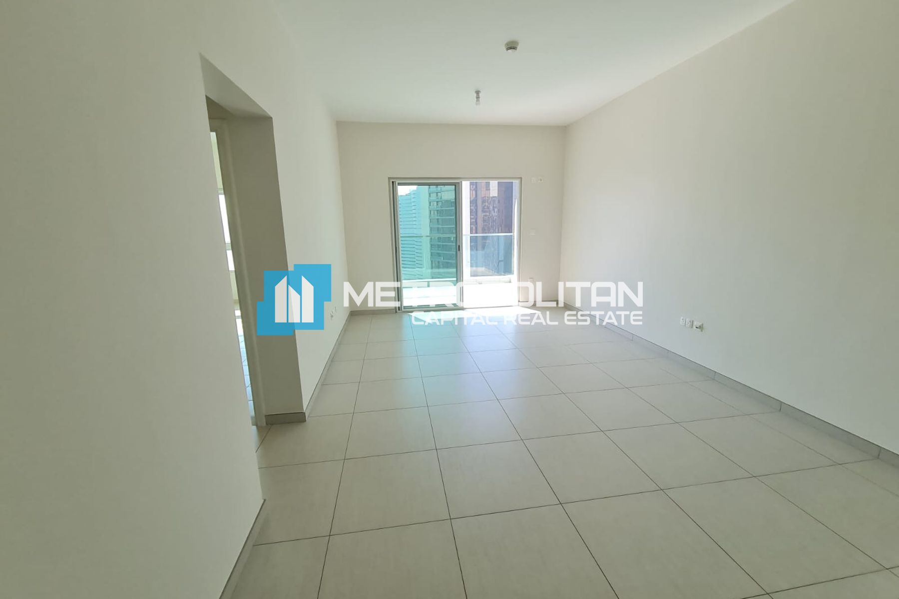 1BR With Balcony | High Floor | Canal View