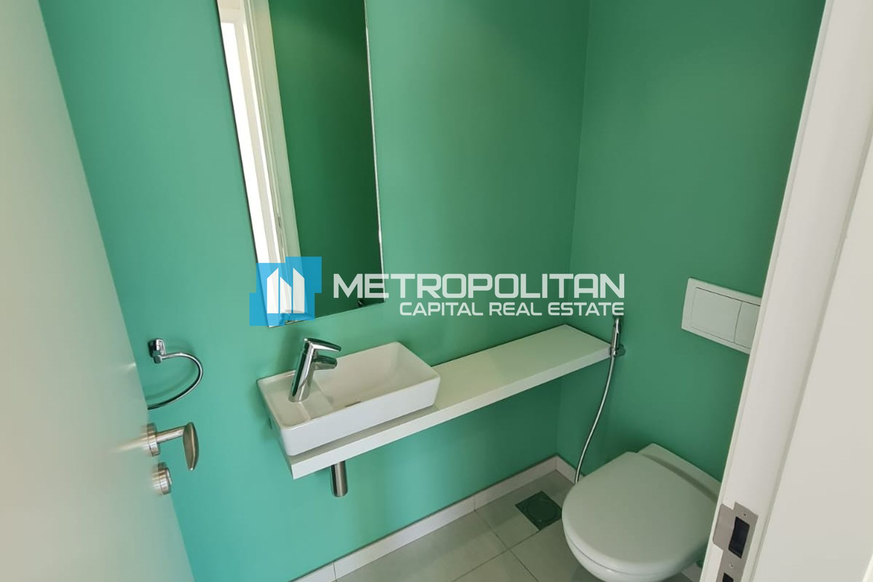 1BR With Balcony | High Floor | Canal View