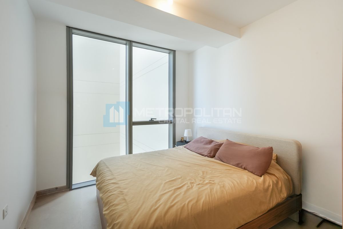 1BR With Balcony | High Floor | Beach Access