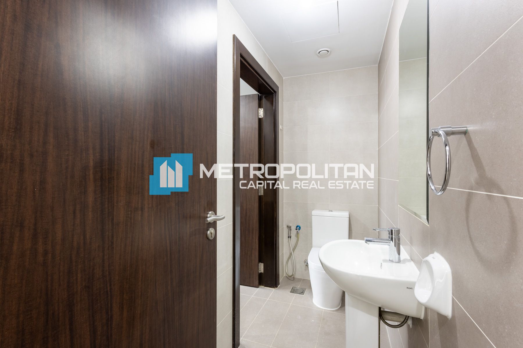 Cosy 1BR | Ready to Move | Smart Investment