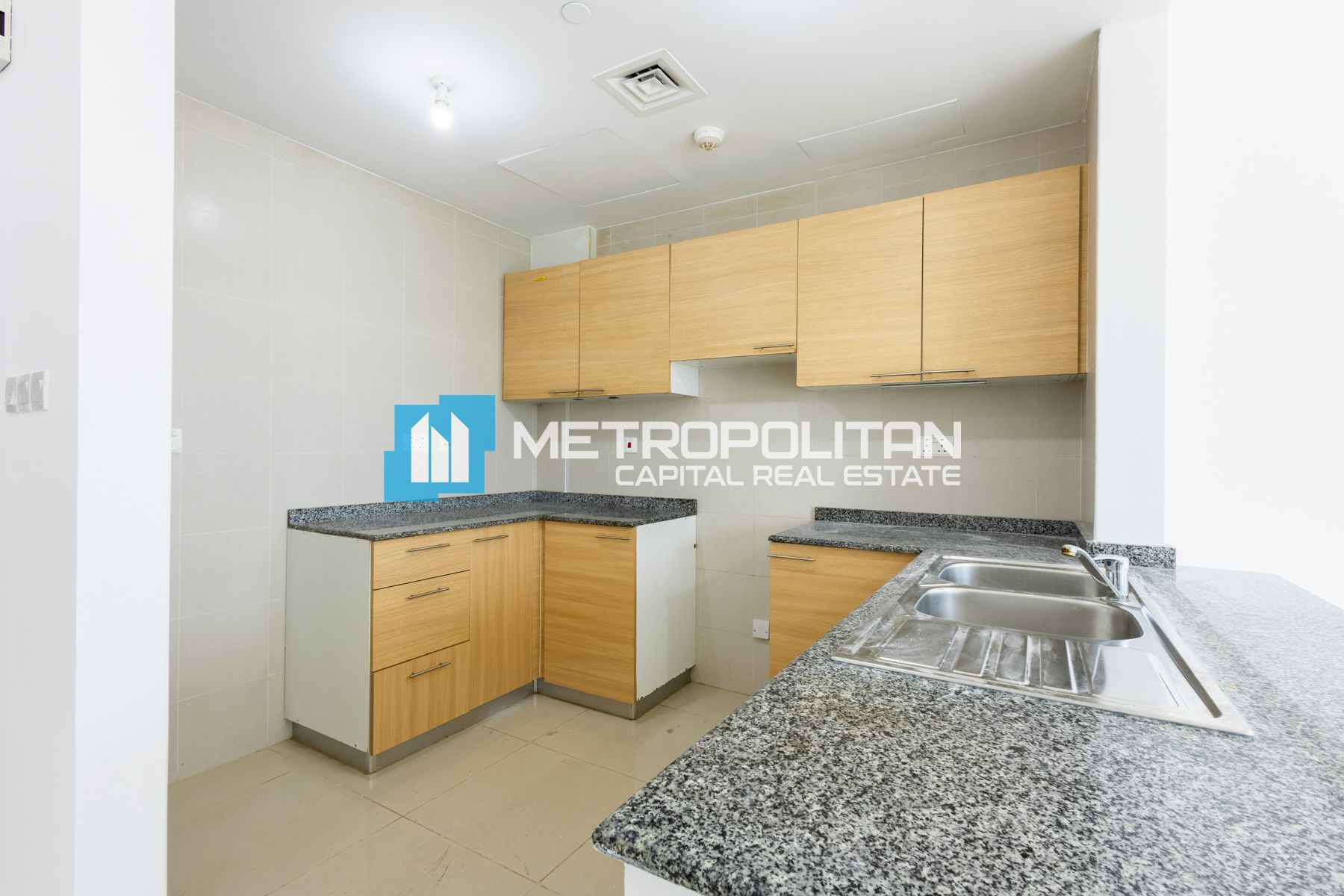 Cosy 1BR | Ready to Move | Smart Investment