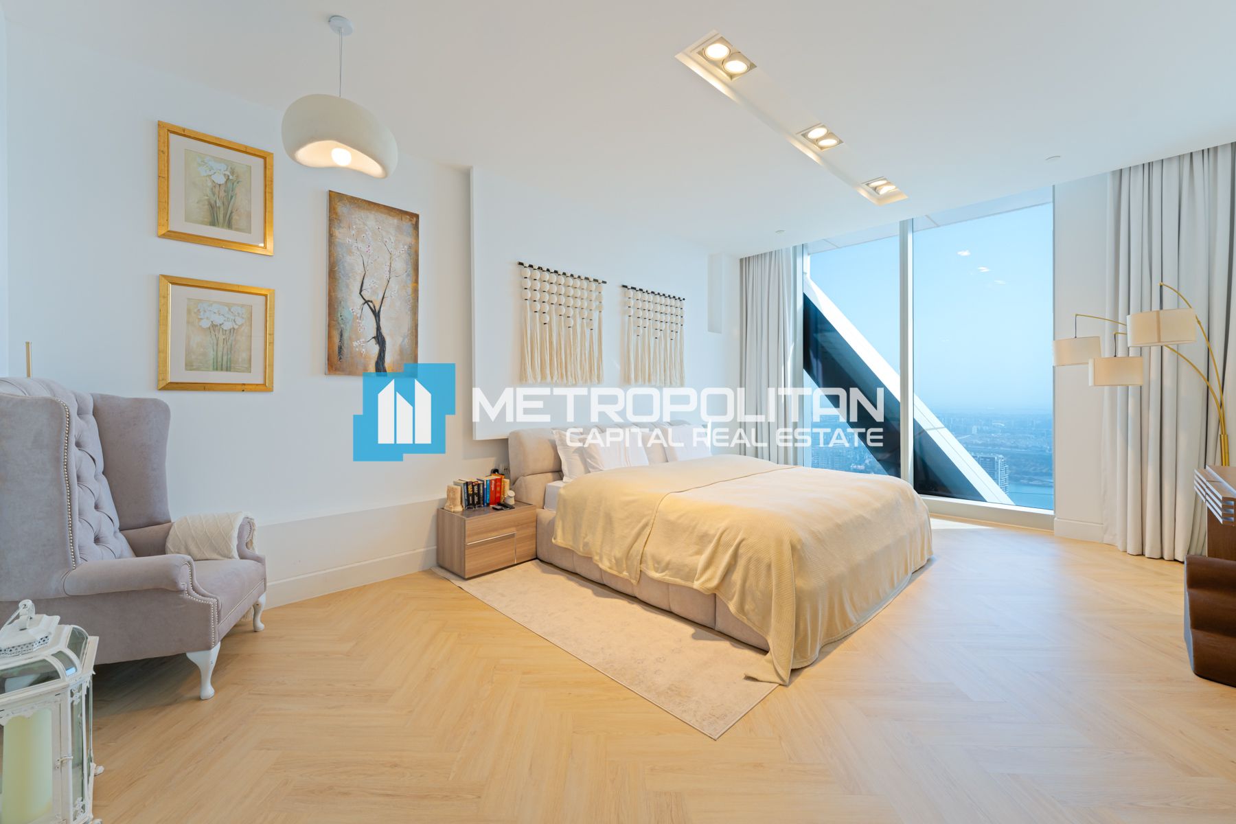 5BR |  PENT HOUSE | UPGRADED UNIT | SKYLINE VIEW