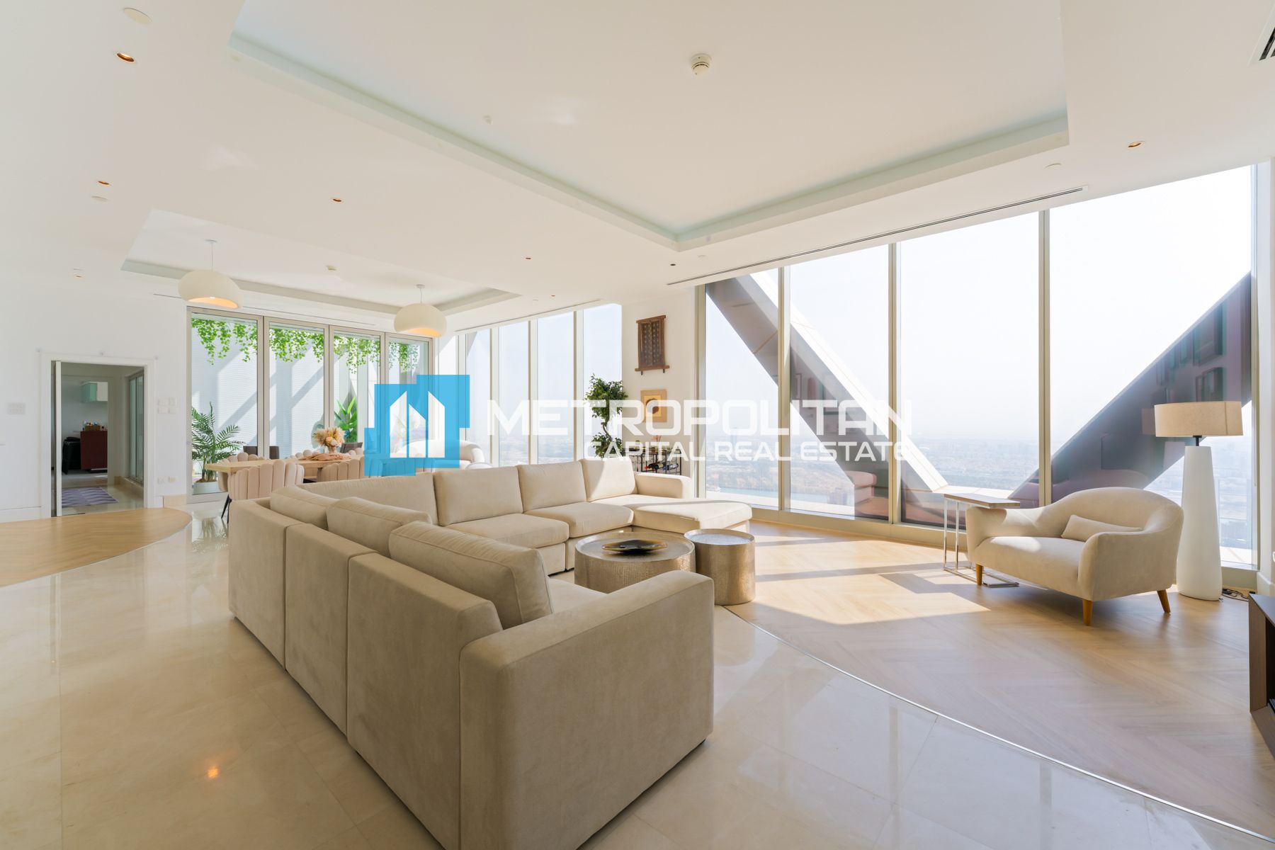 5BR Penthouse for Sale in The Gate Tower 1, Al Reem Island - MCS-45592