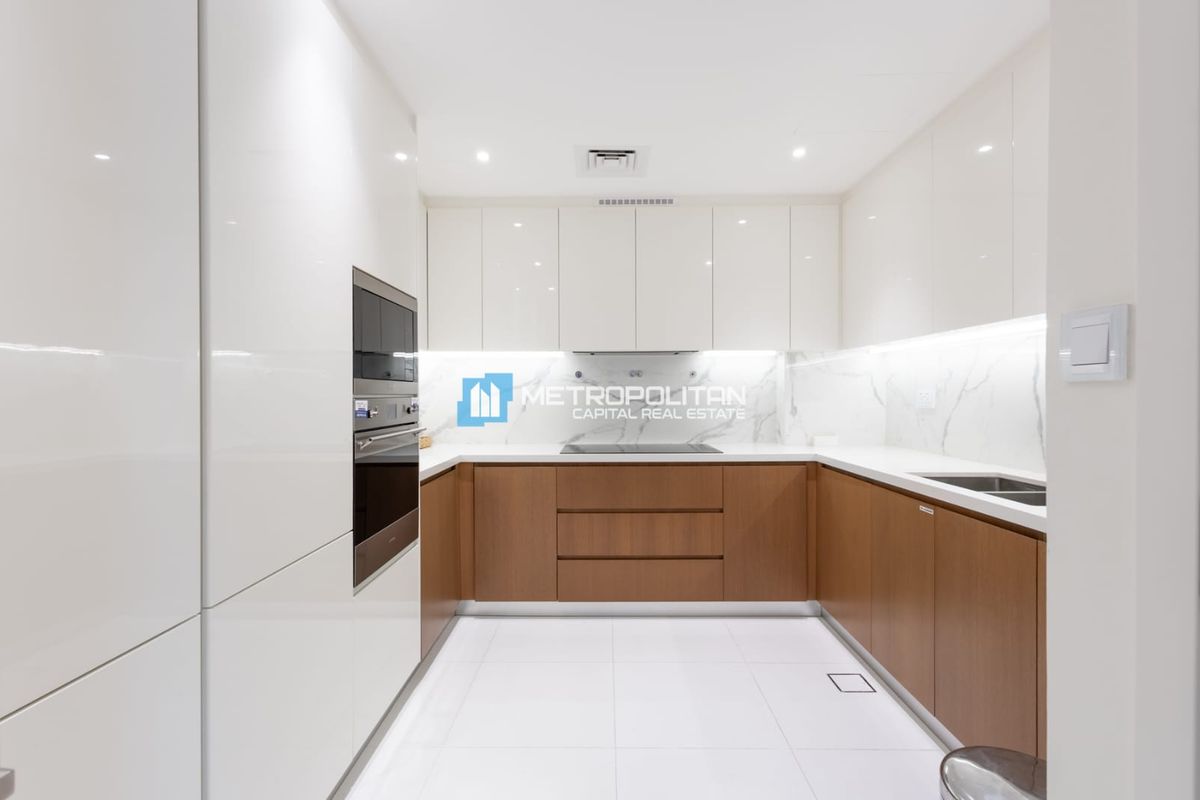Hot Deal| Corner 2BR w/ Balcony| Partial Sea View
