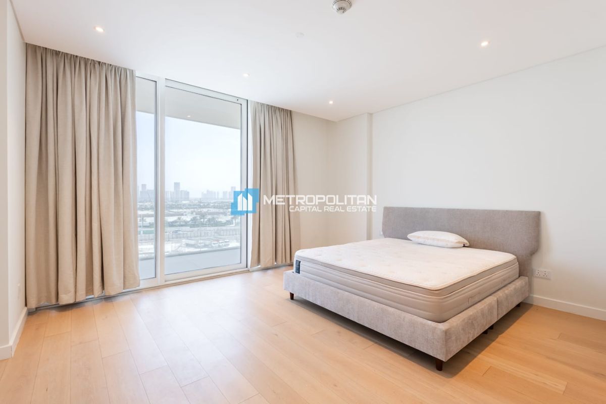 Hot Deal| Corner 2BR w/ Balcony| Partial Sea View