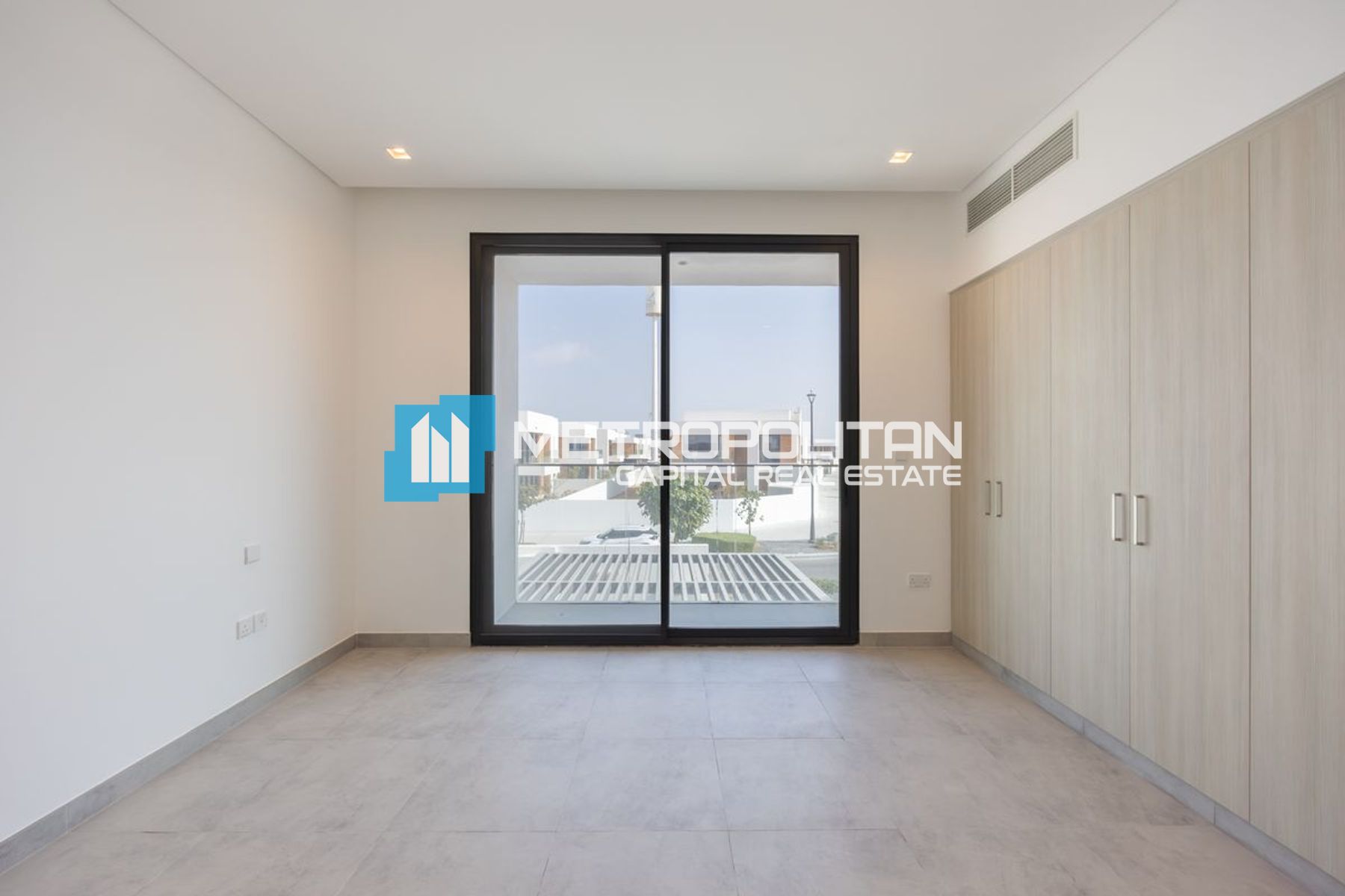 Ready To Move | Single Row Corner | Private Pool