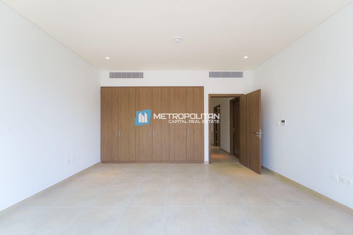 Rented Till 2027 | 3 BR Duplex | Huge space
