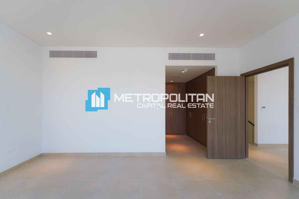 Rented Till 2027 | 3 BR Duplex | Huge space