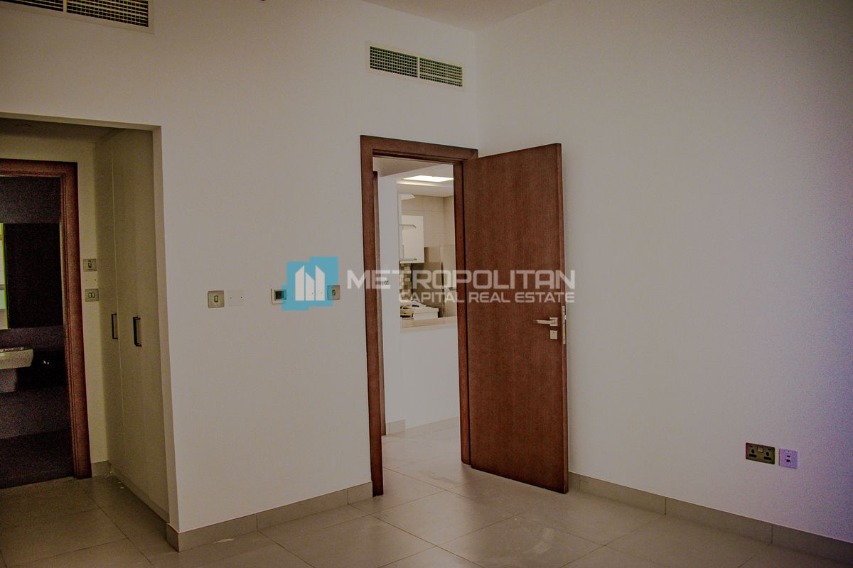 Cozy 1BR Apartment |Balcony |Partial Mangrove View