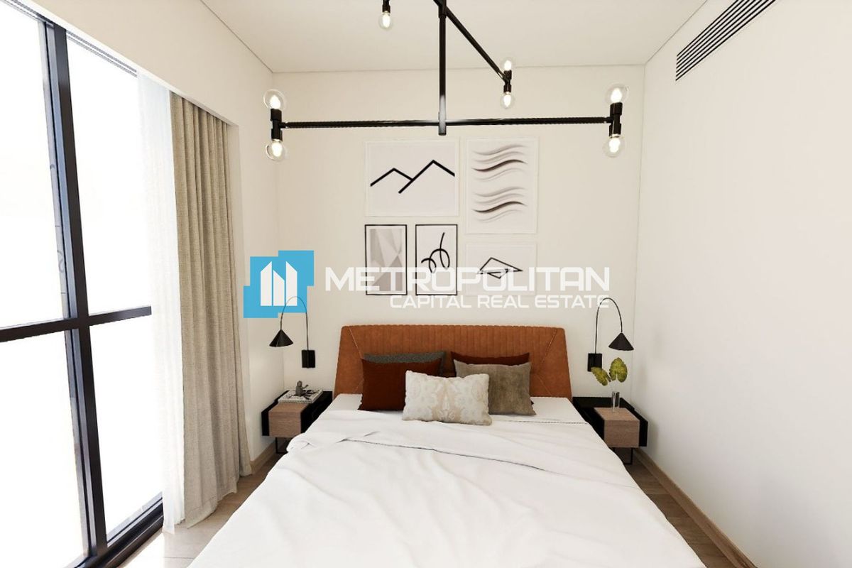 2BR w/ Balcony | Study Room | Close to Amenities