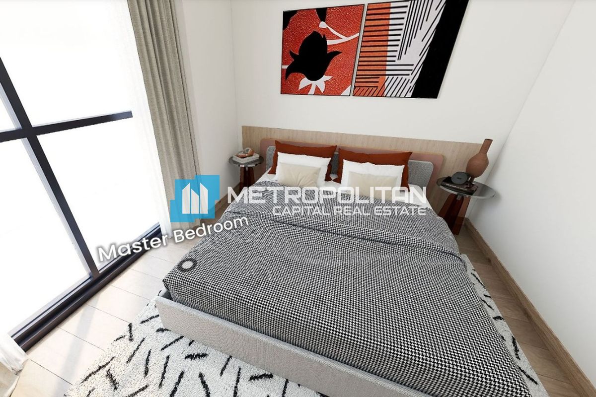 2BR w/ Balcony | Study Room | Close to Amenities