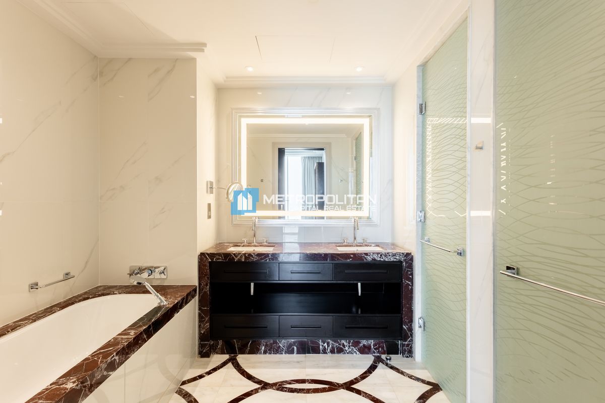 Canal and Museum View | 2BR | High Floor