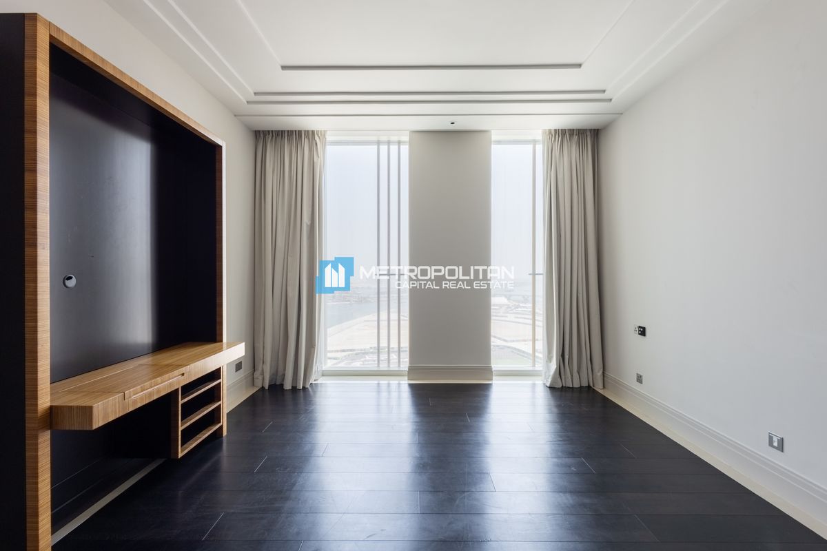 Canal and Museum View | 2BR | High Floor