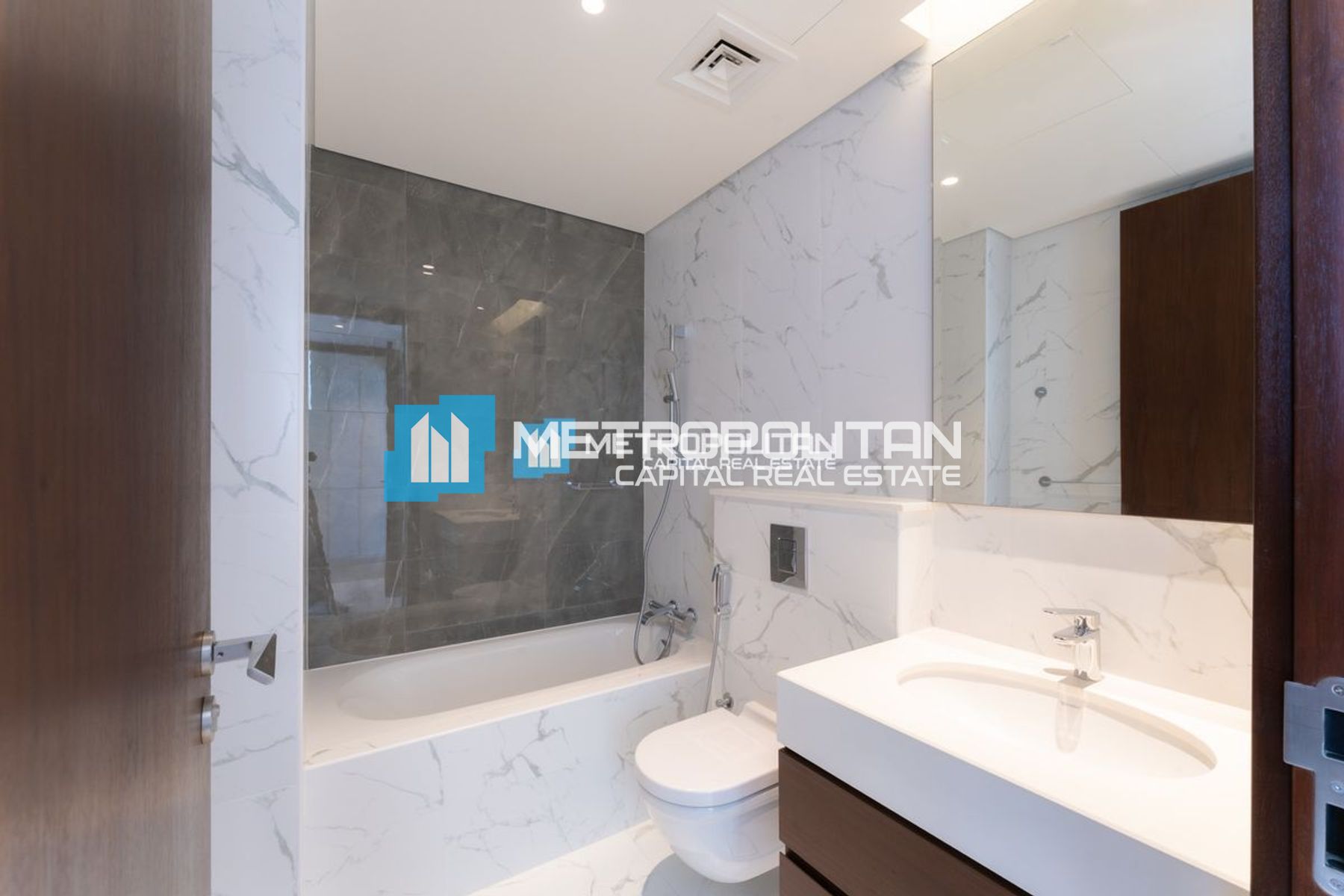 Ready to move | 3BR w Maid's | Mangrove View