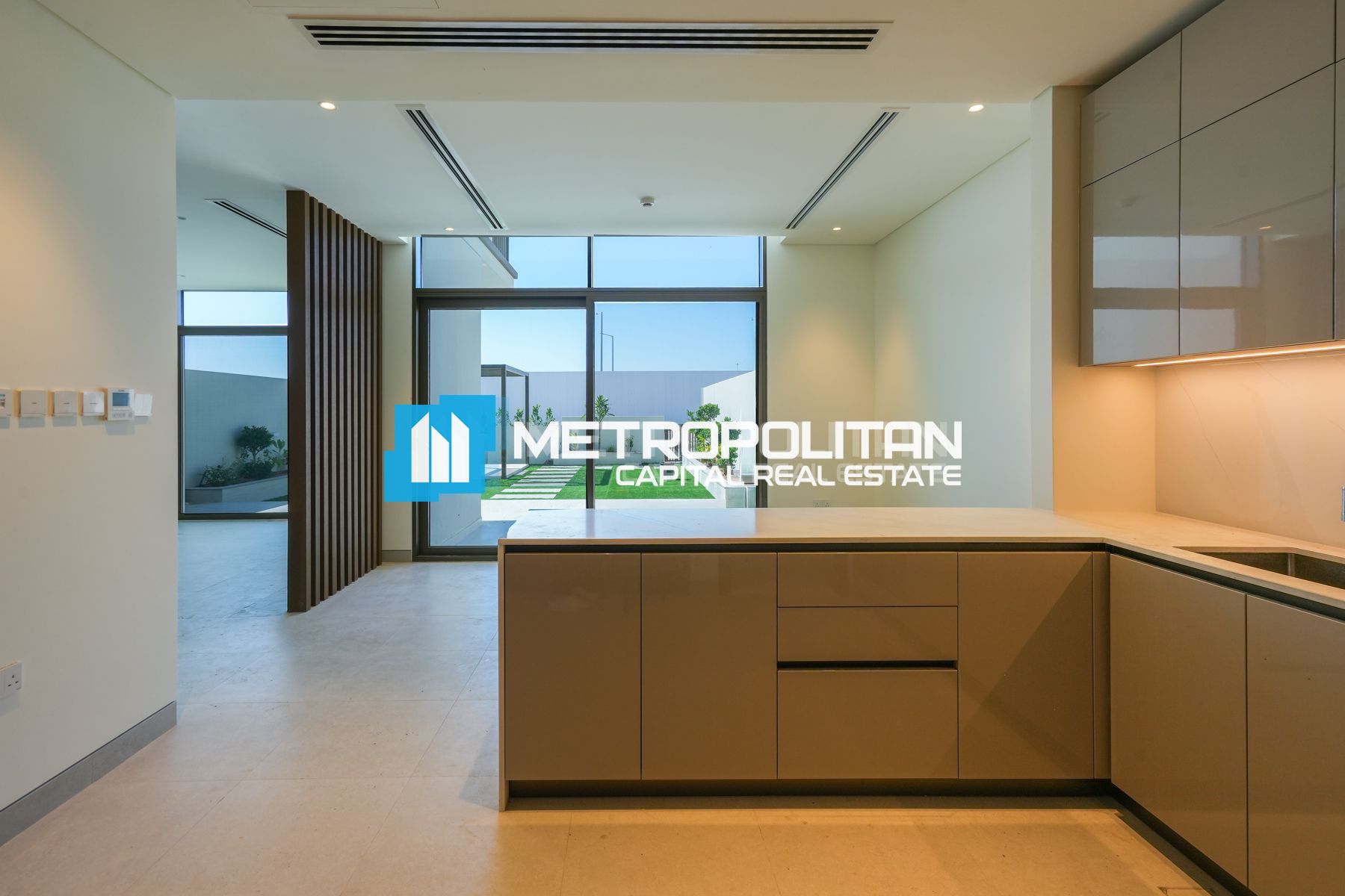 3BR Townhouse for Sale in Nad Al Dhabi, Al Jubail Island - MCS-46034