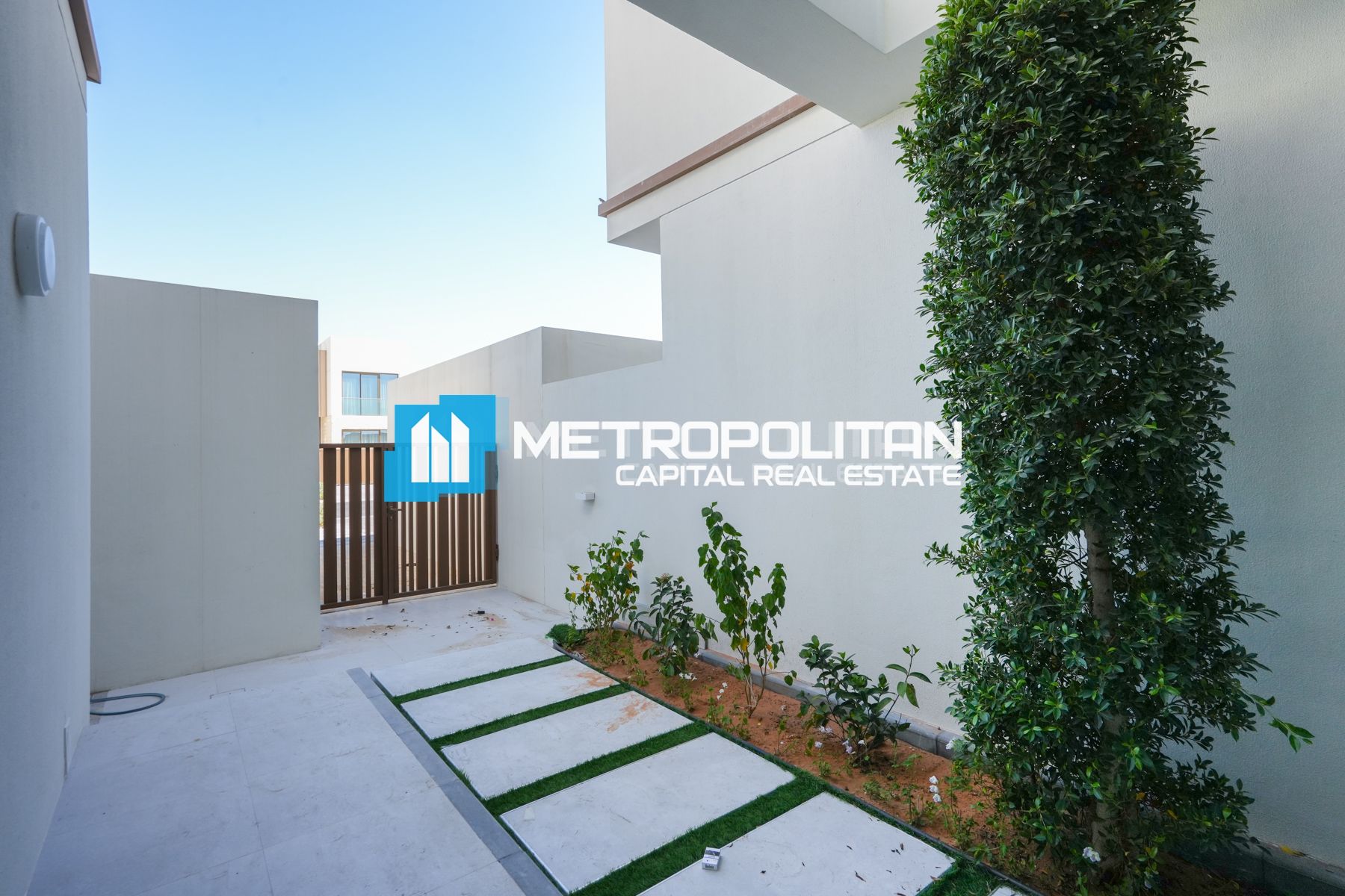 Ready to move | 3BR w Maid's | Mangrove View