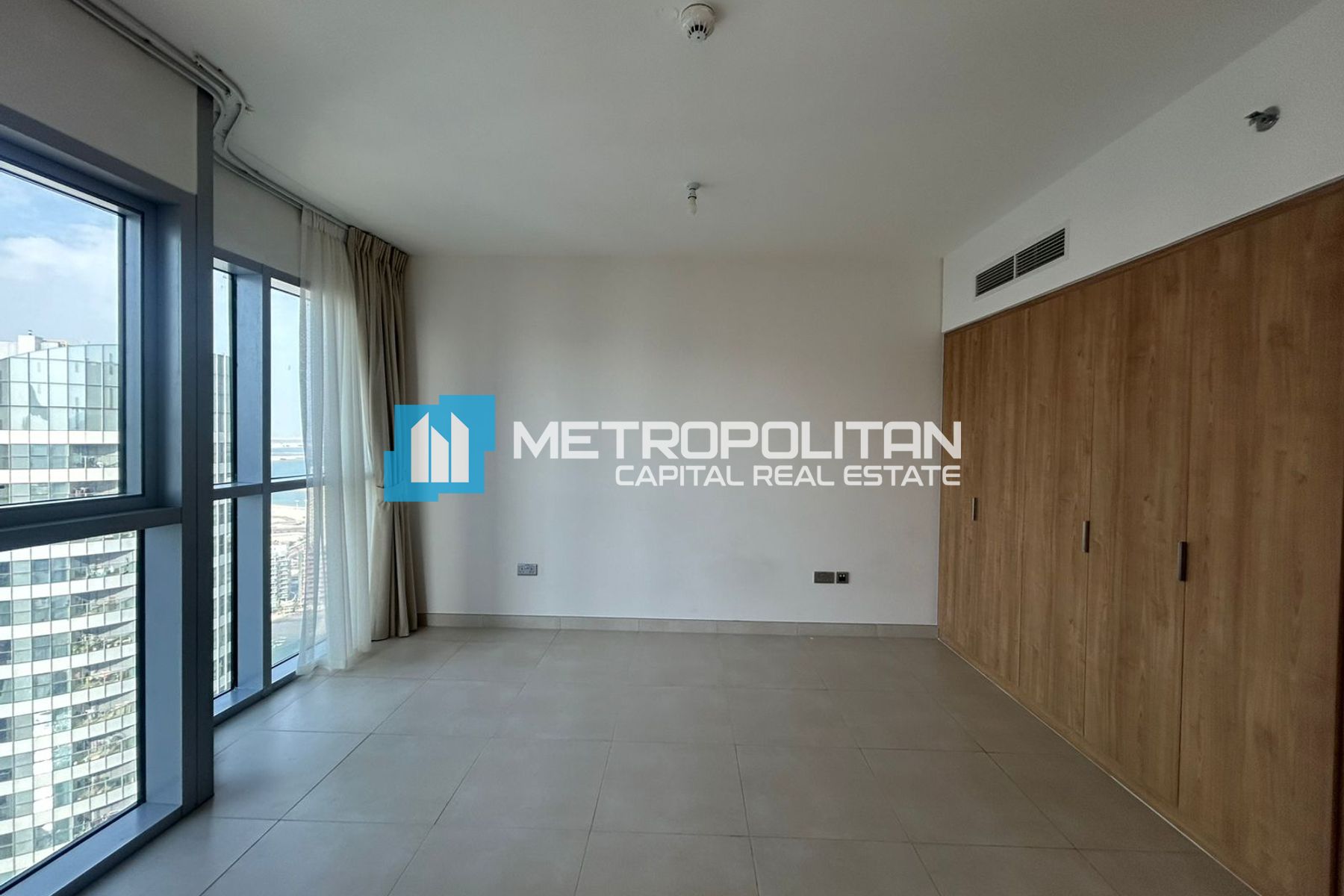 Canal View | High Floor | Vacant | 3 BHK with Maid